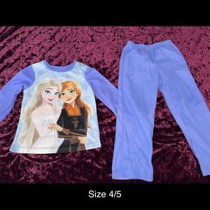 Used like new toddler girl pjs